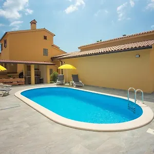  Ferienhaus Ambrosiana